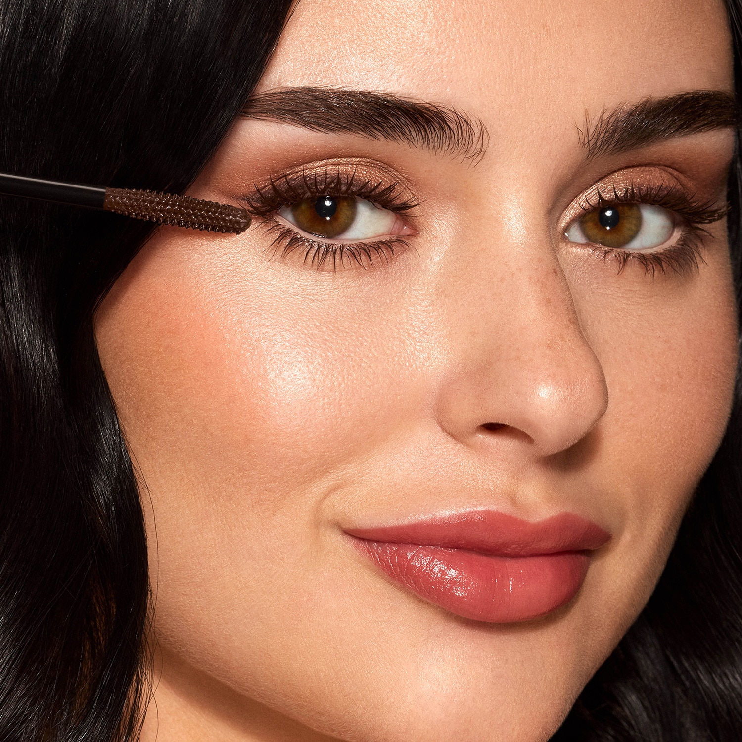 TRIPLE THREAT MASCARA BY ICONIC LONDON (MÁSCARA PARA PESTAÑAS)